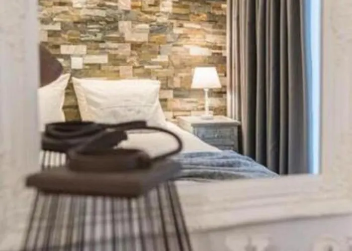 Rhodes Center Luxurious Penthouse 公寓 *